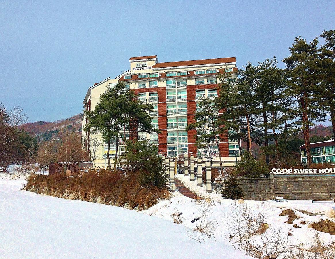 Coop Sweet House Pyeongchang Hotel Kültér fotó